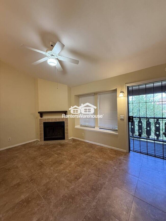 Foto del edificio - Cozy 2nd floor condo!
