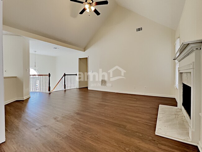 Foto del edificio - 893 Wellsley Ct