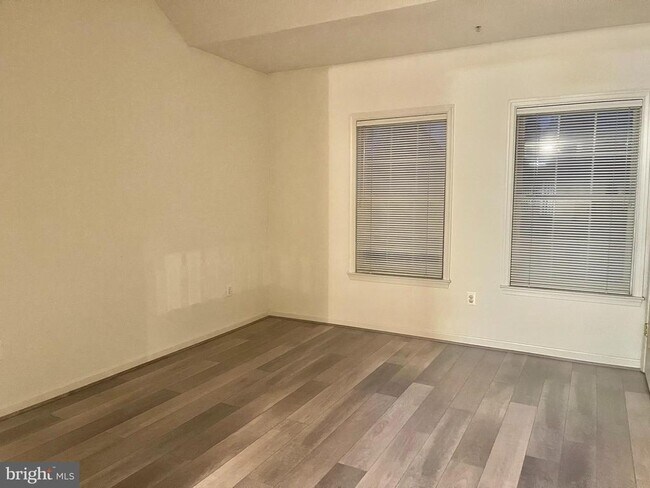 Foto del edificio - 11854 Breton Ct