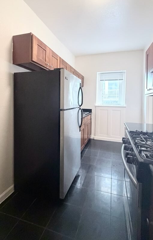 Building Photo - 840 Van Ness Ave