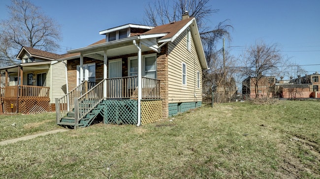 Building Photo - 34 W Goodell St