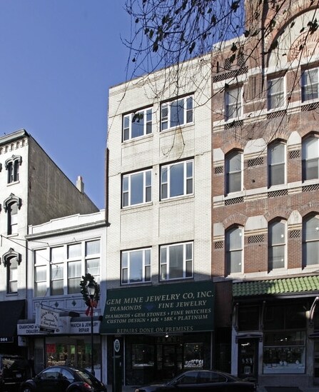 Primary Photo - 108 S 8th St