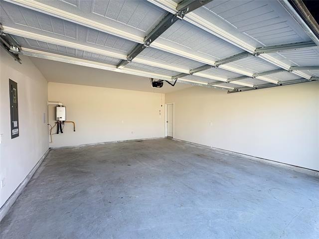 Building Photo - 709 Sweet Pea Dr