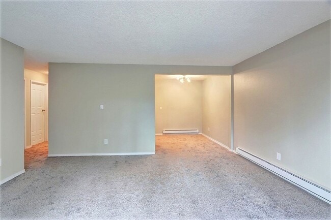 Building Photo - Updated Lynnwood 1 BD 1BA