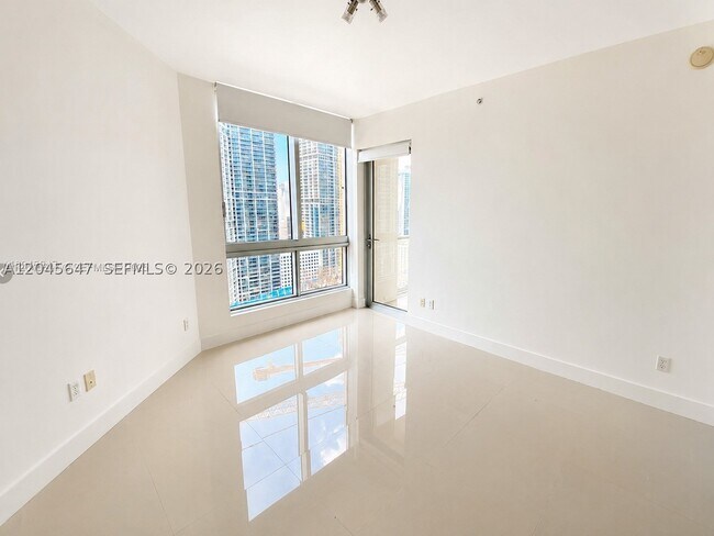 Building Photo - 300 S Biscayne Blvd