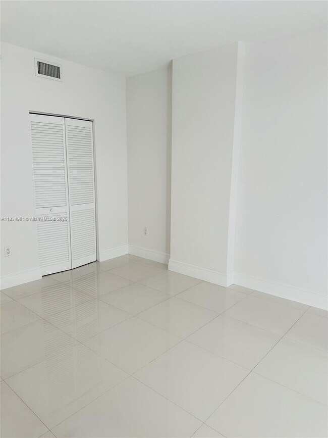 Building Photo - 7275 SW 90th St