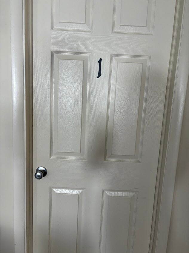Room 1 - 107 Robert Dr