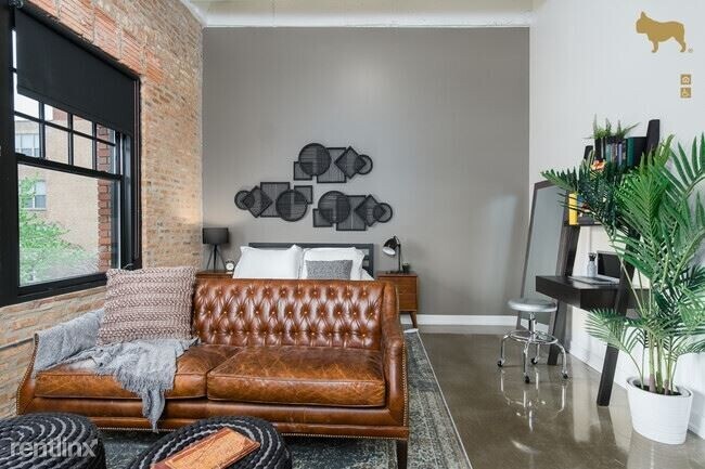 Foto del edificio - Studio, 1 bath Apartment - 1528 W Adams St