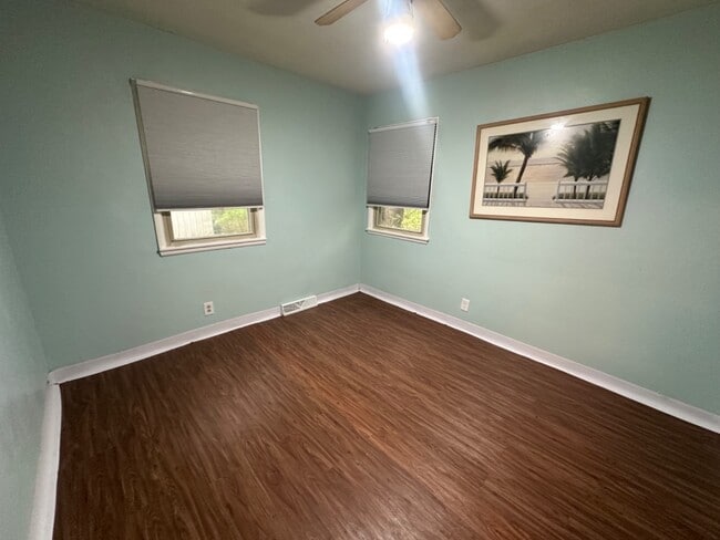Building Photo - 2758 Newbern Cir