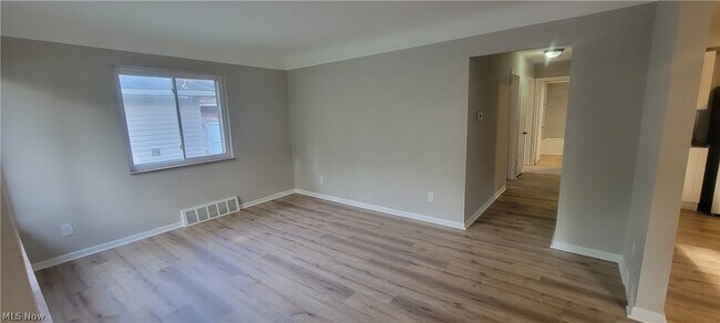 Foto del edificio - 4852 E 81st St