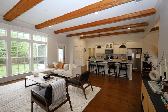 Foto del edificio - 4025 Gramercy Dr