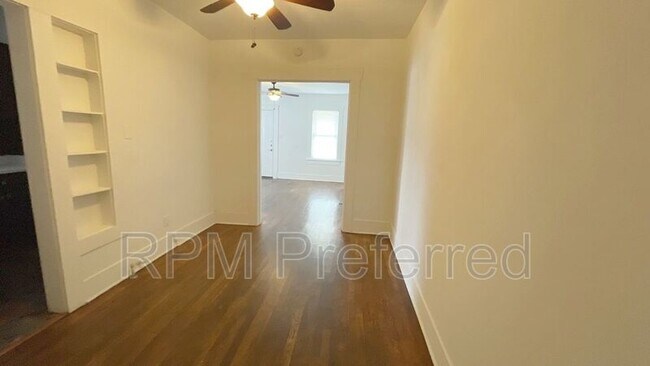 Building Photo - 1006 Studewood St
