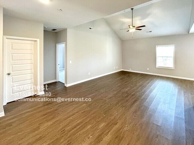 Foto del edificio - 1311 Ventura Ln