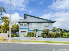Building Photo - 427 Paumakua Pl