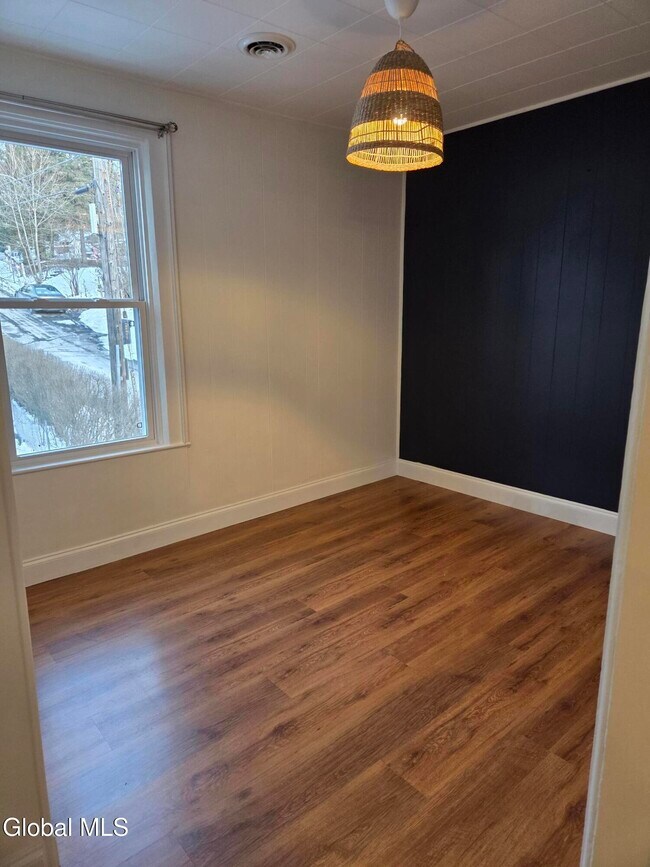 Building Photo - 669 Pawling Ave