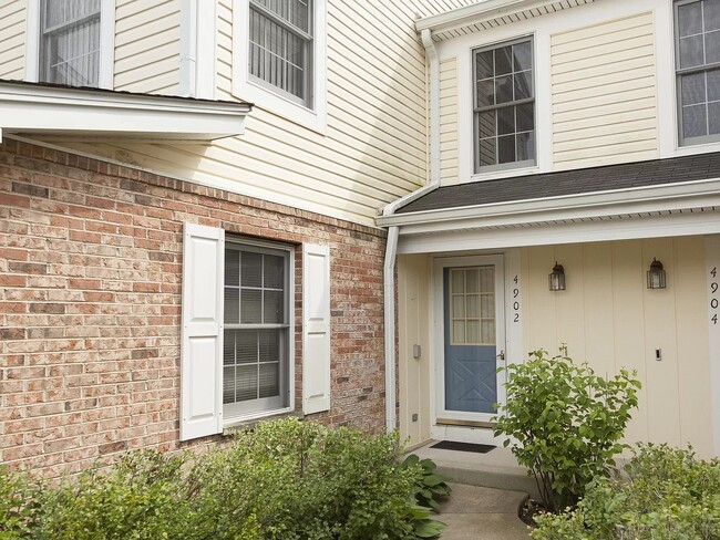 Building Photo - 4902 Turnberry Dr
