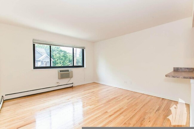 Foto del edificio - 540 W Roscoe St
