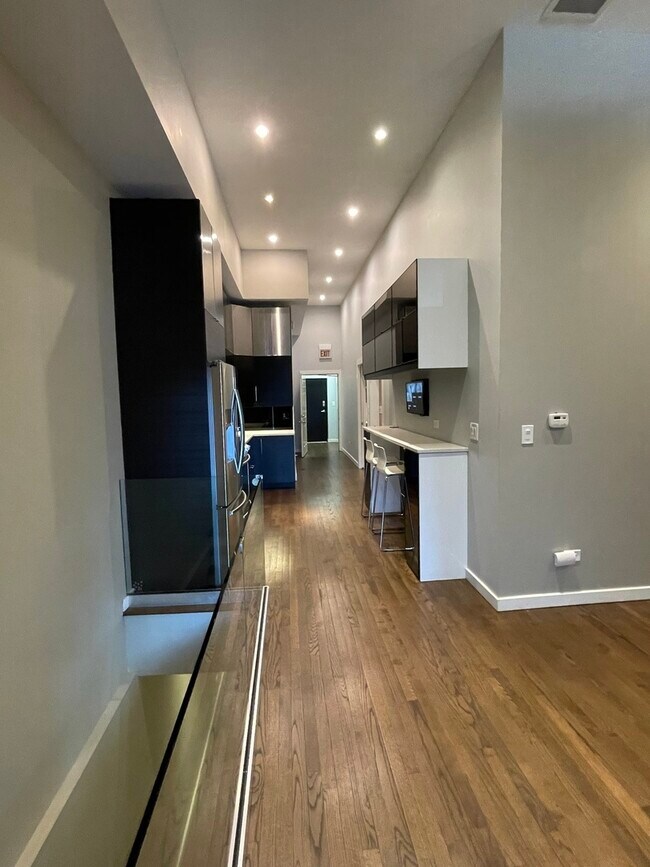 Foto del edificio - 1451 N Ashland Ave