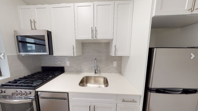 Building Photo - 69 Park Dr