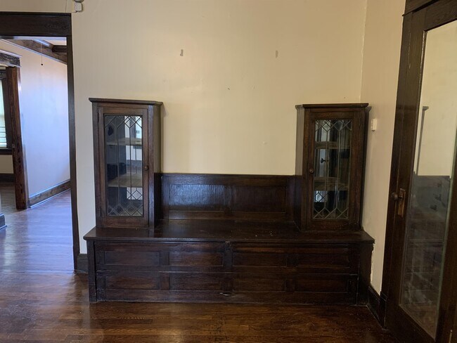 Foto del edificio - 912 E 41st St