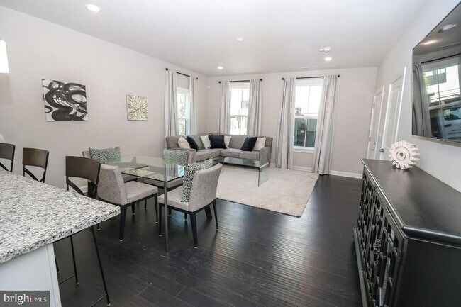 Foto del edificio - 20464 Taft Terrace