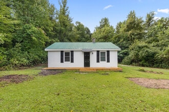 Building Photo - 2641 Burgaw Hwy