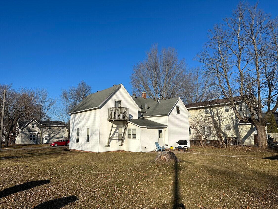 Foto del edificio - 1620 6th St E