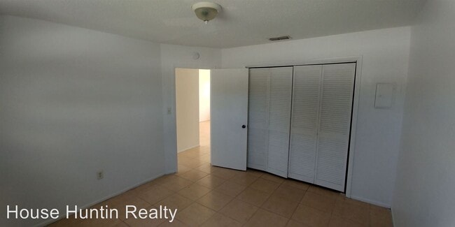 Building Photo - 2 br, 1 bath Apartment - 5305 AVERY RD