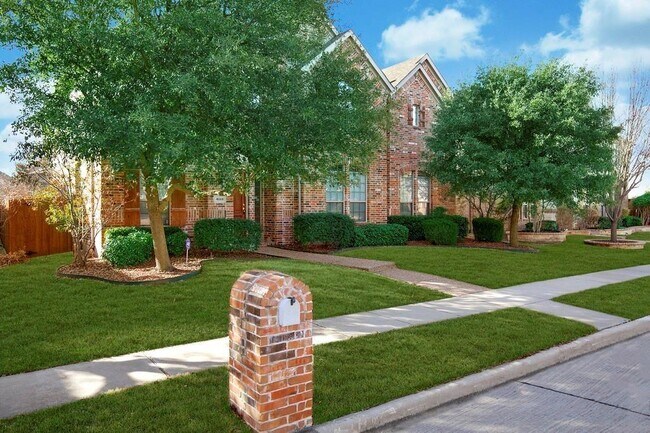 Building Photo - 4112 Waskom Dr