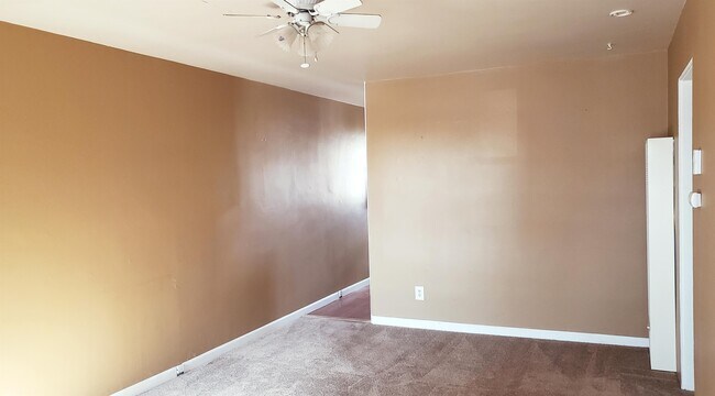 Foto del edificio - 2102 E 16th St