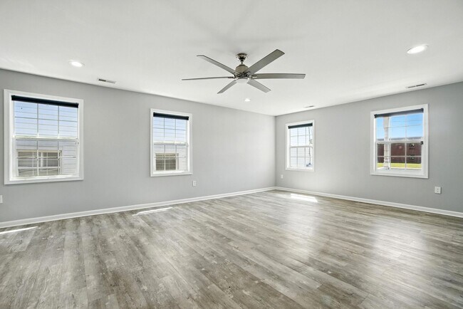 Foto del edificio - 737 16th St
