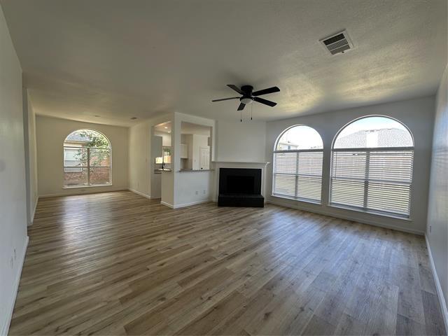 Foto del edificio - 6707 Stone Branch Dr