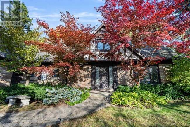 Building Photo - 3 Old English Ln