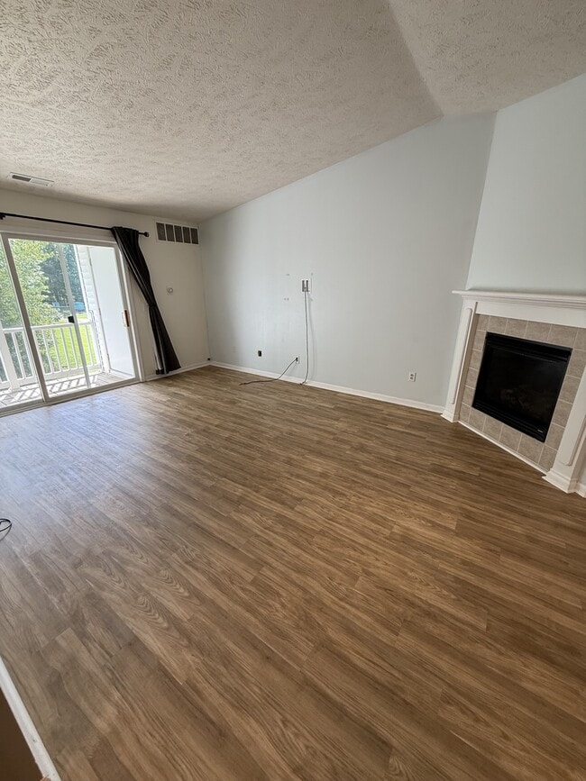 Photo - 914 Carom Cir (Mason, MI) Townhome