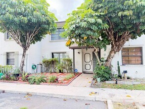 Building Photo - 6817 SW 40th St