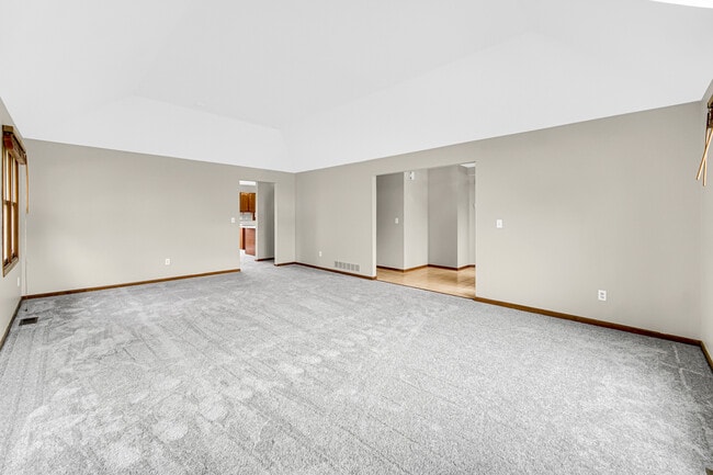 Foto del edificio - 2420 Harbor Ct