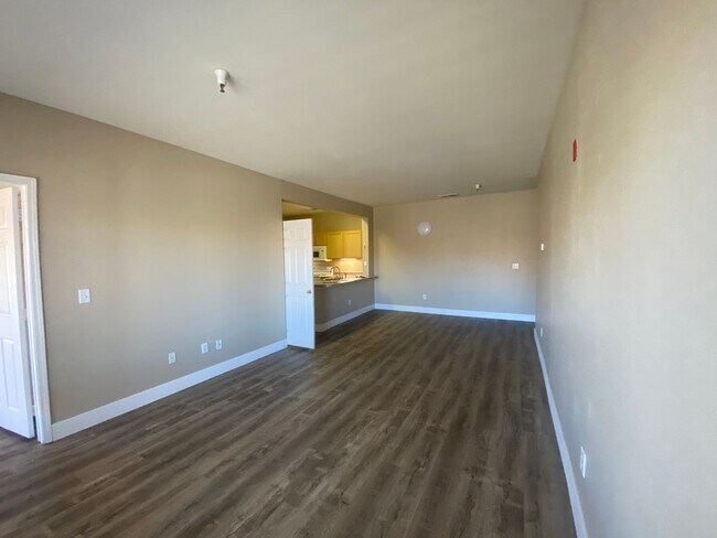 Foto del edificio - 4 Bedroom, 4 Bathrooms at The Edge at Reno