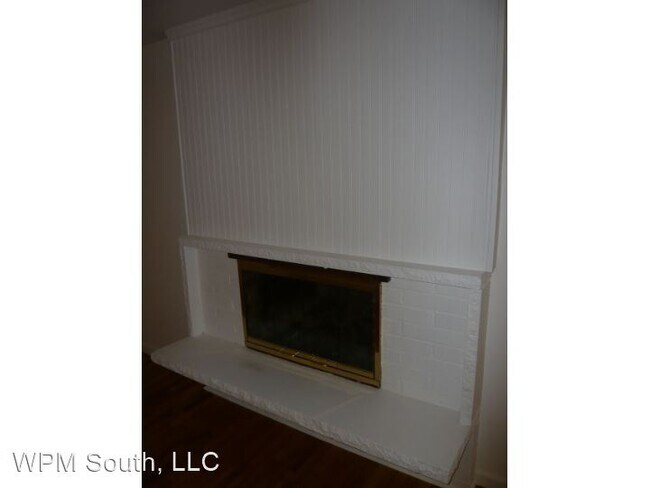 Foto del edificio - 4 br, 2.5 bath House - 4252 South 158th St...