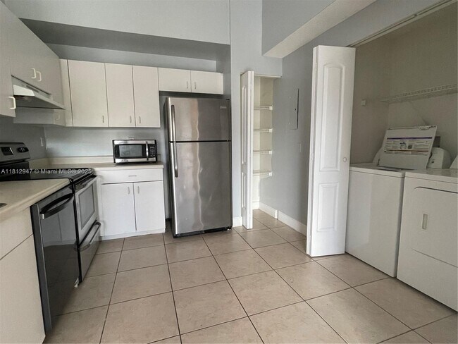Foto del edificio - 6928 SW 39th St