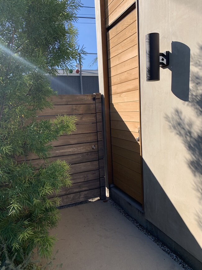 Entrada al estudio - 838 25th St