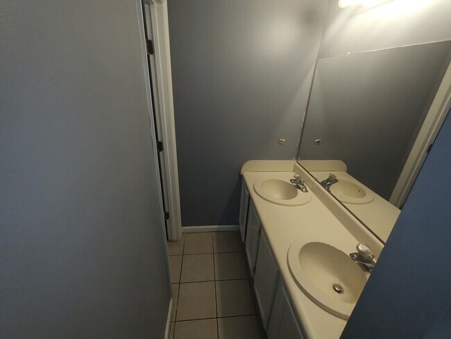 Foto del edificio - 2932 McDonald Dr SW