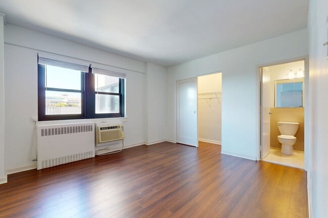 Interior Photo - Parc Frontenac