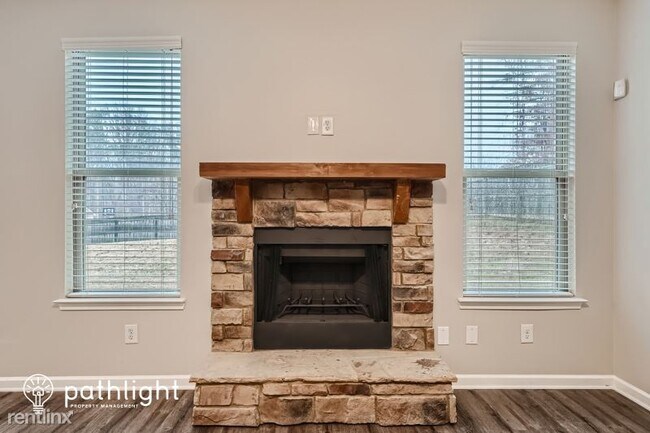 Building Photo - 5 br, 3 bath House - 4025 Trimrose Court UNIT
