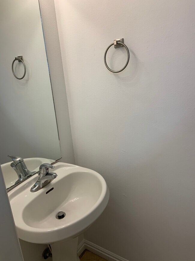 Foto del edificio - 1045 S 1200 W