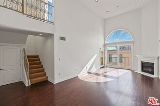 Building Photo - 11346 Iowa Ave