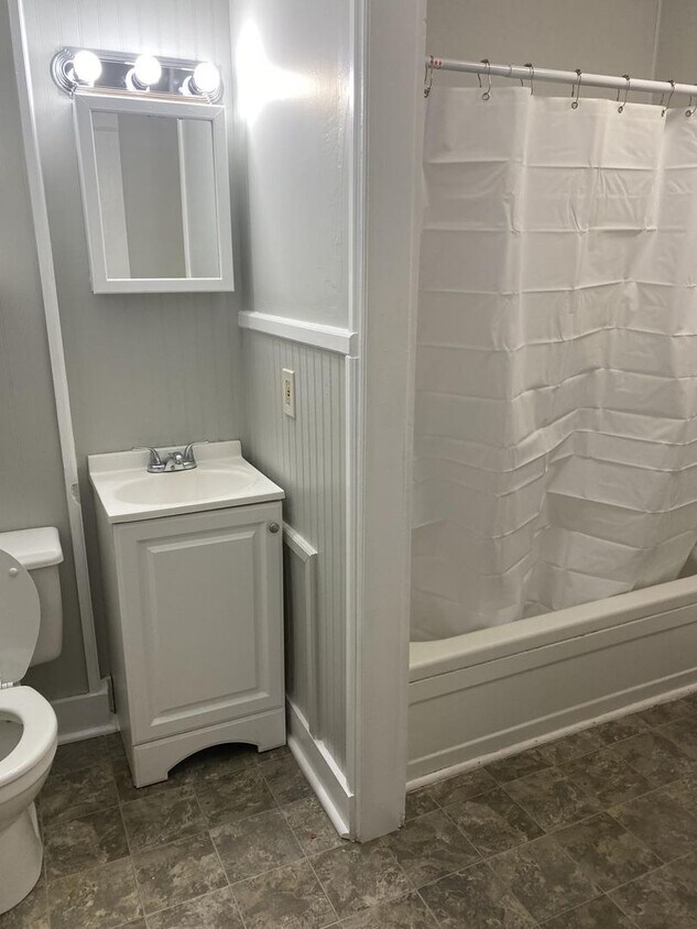 Foto principal - Cute 2 bedroom 1 bath