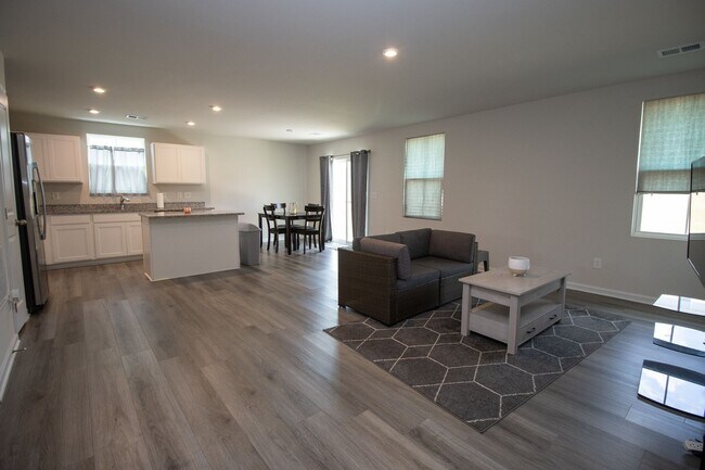 Foto del edificio - 342 Saskatoon Dr