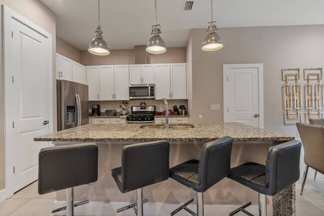 Building Photo - 2664 Sunrise Shores Dr