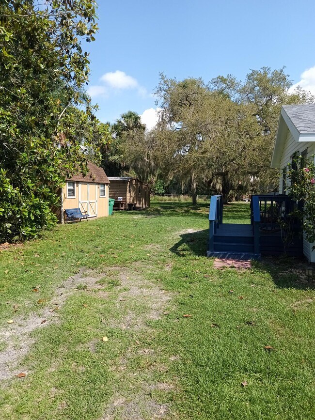 Foto del edificio - 1104 SW 11th St