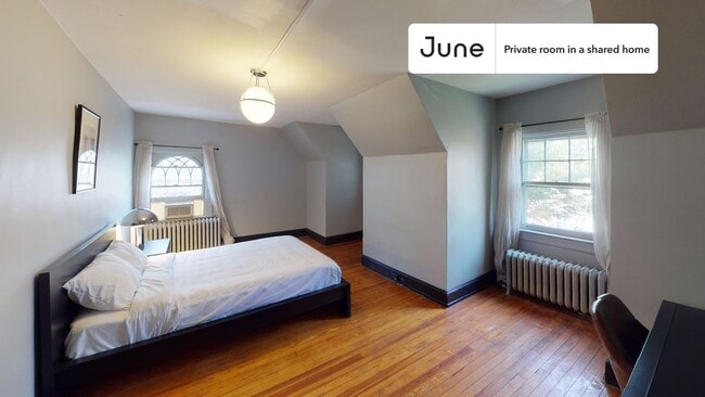 Building Photo - Room in Shared 7 bed/3.5 bath home in Woodley Park